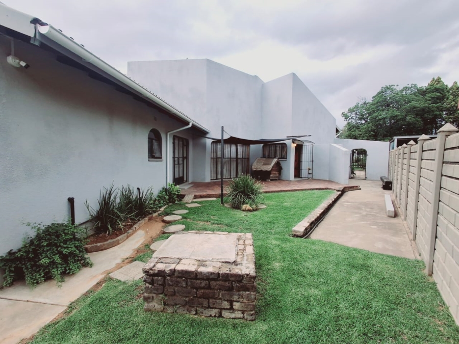 4 Bedroom Property for Sale in Vaalpark Free State